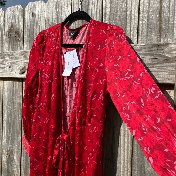 Aakaa Red Floral Maxi Cover Up NWT - Picture 8 of 11